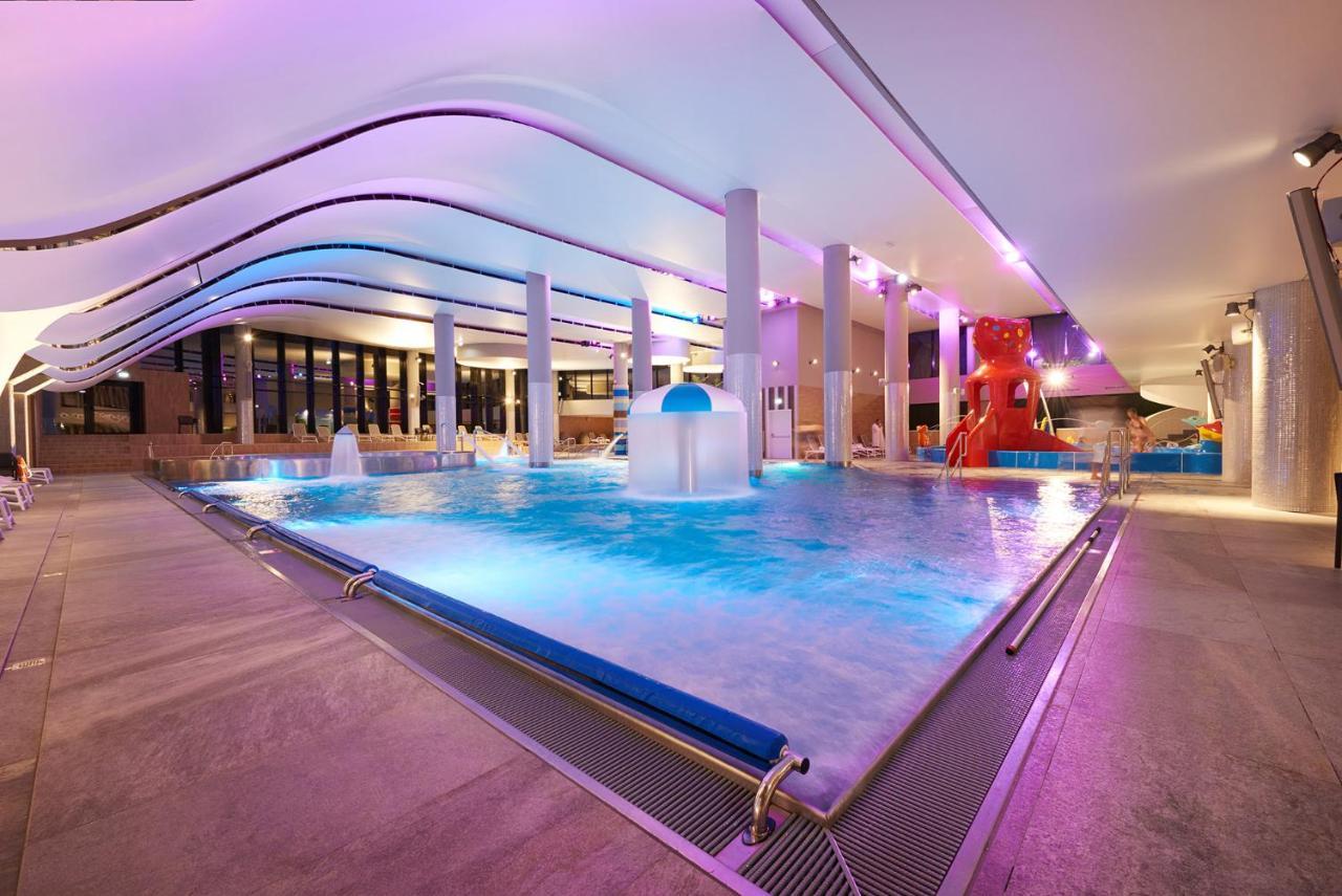 Vacationclub - Baltic Park Fort Apartament E.116 Świnoujście Exteriör bild